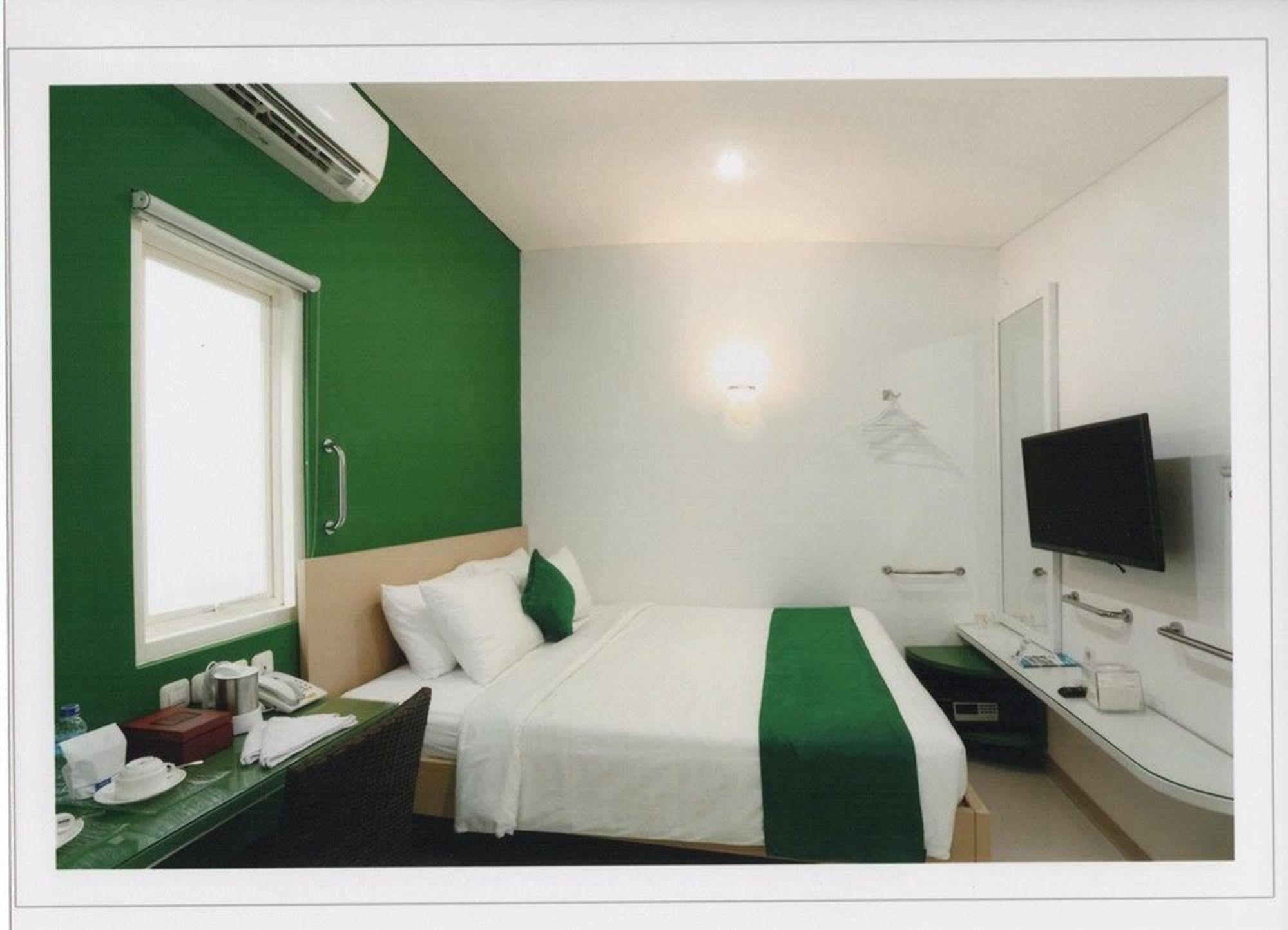 Ara Inn Bed And Breakfast By Ecommerceloka Kuta  Ngoại thất bức ảnh